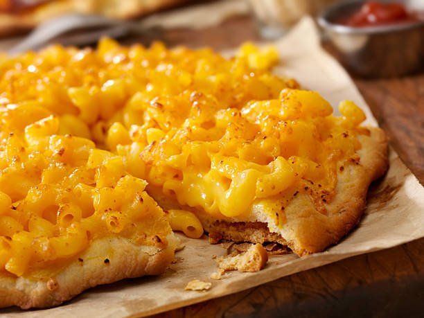 Cicis-Mac-and-Cheese-Pizza